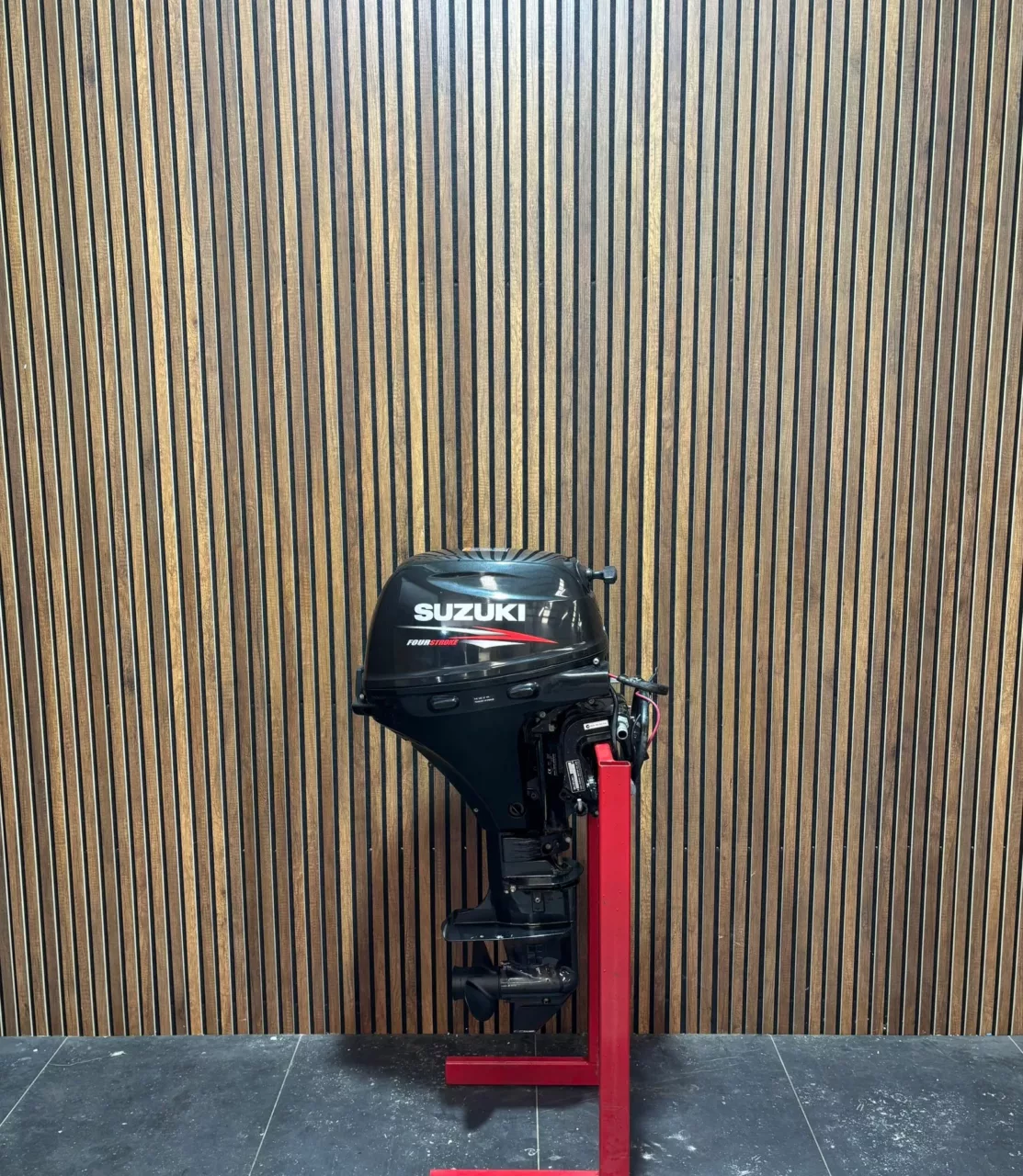 suzuki-df20a-14-67345-1113x1280-2.webp 2014 Suzuki DF20A outboard engine. - Image 1